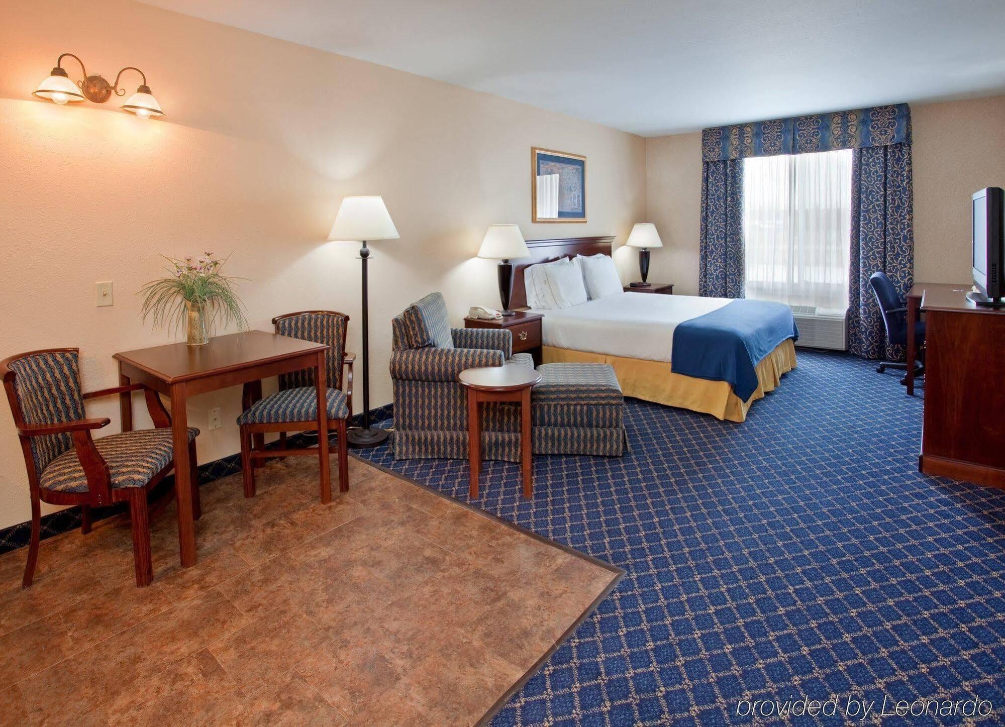 Holiday Inn Express Hotel & Suites Farmington, An Ihg Hotel Eksteriør billede
